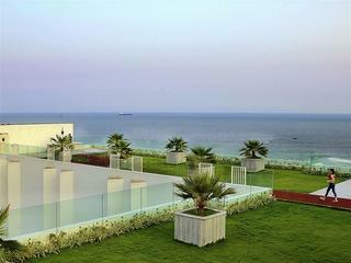 Hotel Novotel Visakhapatnam Varun Beach