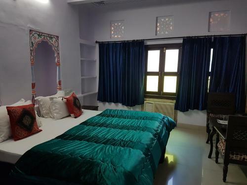 Hostal Devi Vilas Guest House