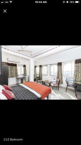 Hostal Devi Vilas Guest House