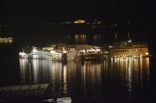 Hostal Devi Vilas Guest House