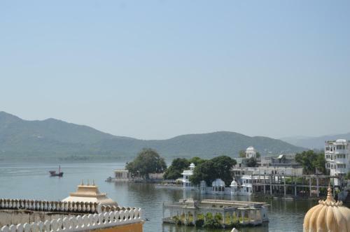 Hostal Devi Vilas Guest House
