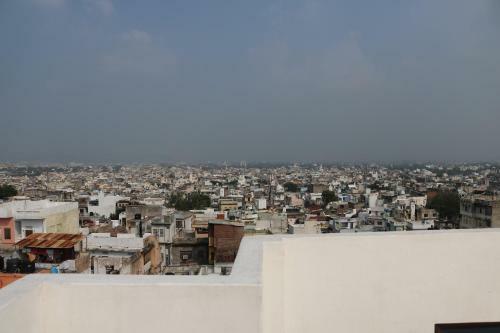 Hostal Mewar Avenue Guest House