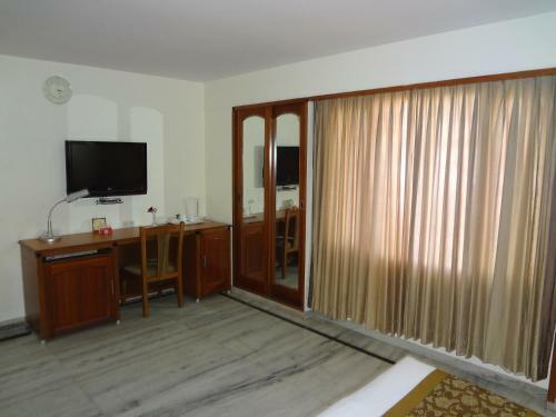 Hotel Daspalla Executive Court
