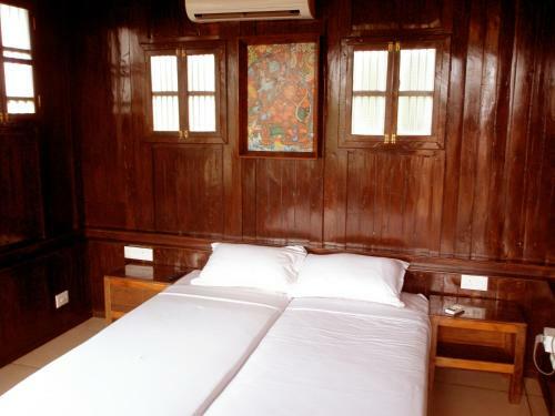 Hostal Omsam Guest Home