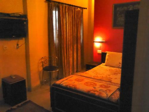 Hostal Leela Guest House