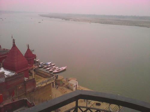 Hostal Leela Guest House