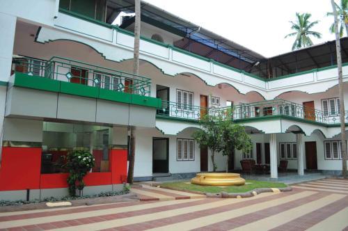 Hotel Raja Park Beach Resort