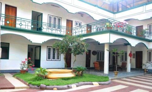 Hotel Raja Park Beach Resort