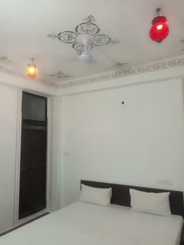 Hostal The Royal Lake View Villa