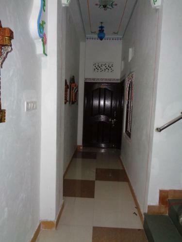Hostal The Royal Lake View Villa