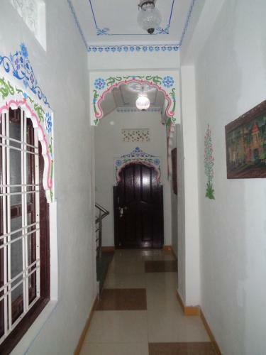 Hostal The Royal Lake View Villa