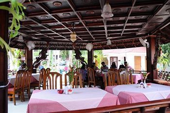 Hotel Akhil Beach Resort
