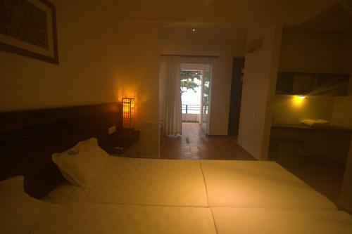 Hotel Thanal Beach Resort
