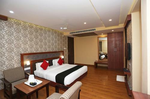Capital O 4535 Hotel Uma Palace