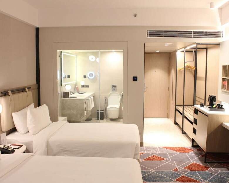 Hotel Ramada Plaza Jhv
