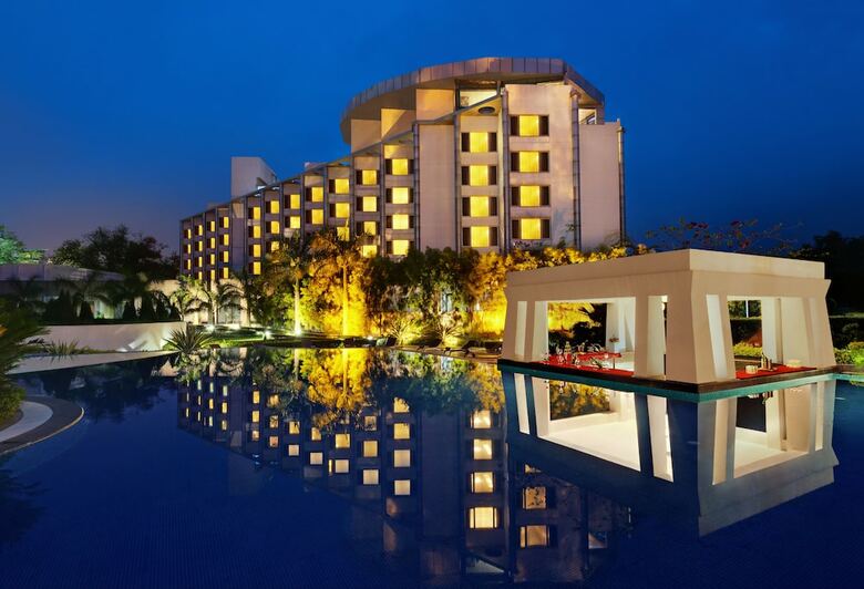 Hotel Ramada Plaza Jhv