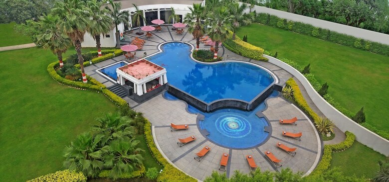 Hotel Ramada Plaza Jhv