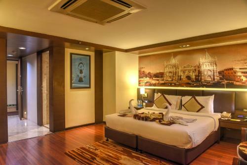 Hotel Royal Orchid Central Grazia, Navi Mumbai