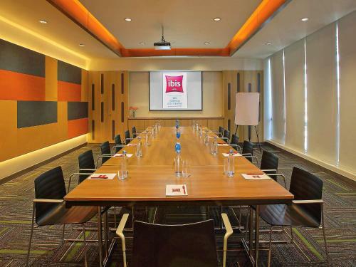 Hotel Ibis Navi Mumbai