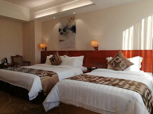 Wanfu Century Hotel