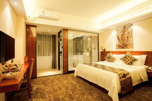 Wanfu Century Hotel