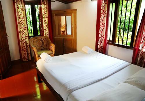 Hotel Crescent Residency
