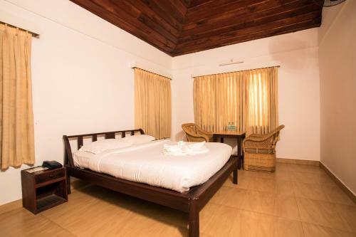 Hotel Crescent Residency