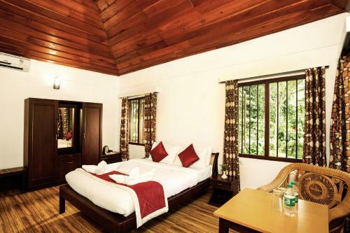 Hotel Crescent Residency