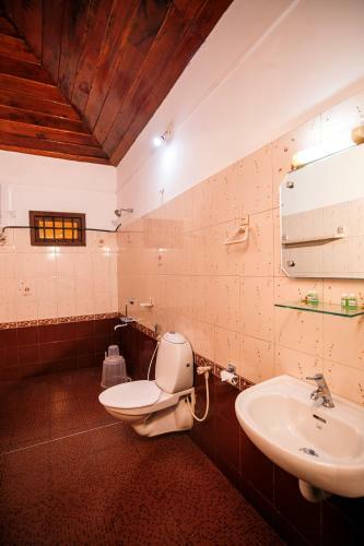 Hotel Crescent Residency