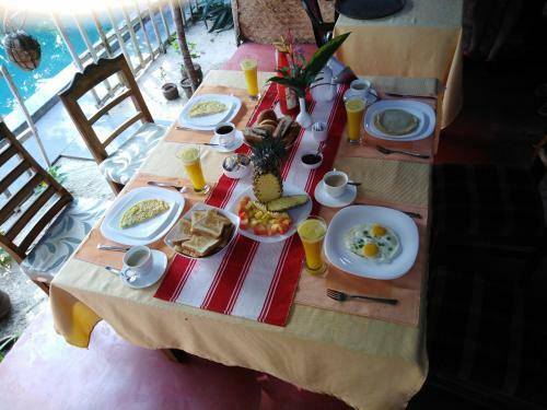 Bed & Breakfast Leena Beach House