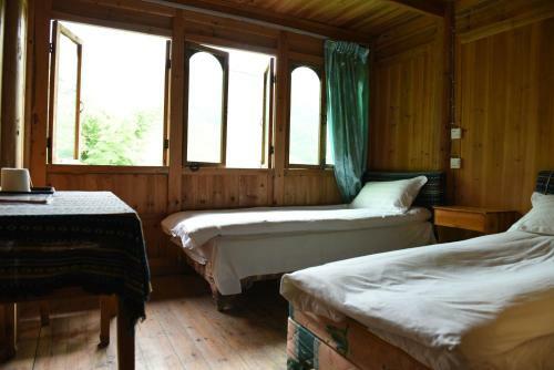Hostal Longji Terrace Wood House