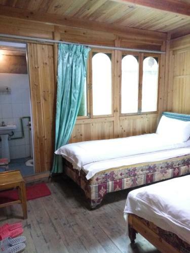 Hostal Longji Terrace Wood House