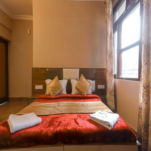 Bed & Breakfast New Varuni House