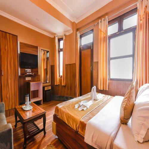 Bed & Breakfast New Varuni House