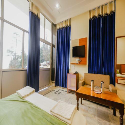 Bed & Breakfast New Varuni House