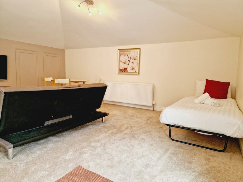 Wentworth House Hotel