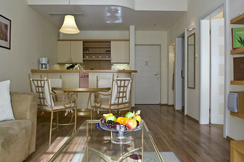 Hotel Mamaison Residence Izabella Budapest