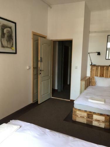 Albergue Victoria Poshtel Bucuresti