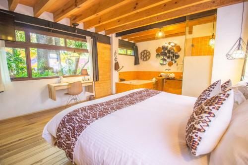 Hotel Mes�n De Leyendas Downtown & Garden