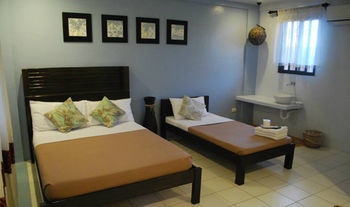 Hotel Lazea Tagaytay Inn