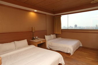 Universal Royal Hotel
