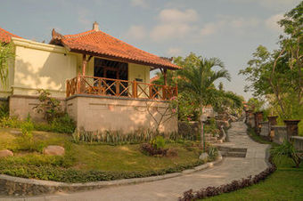 Hotel Taman Ujung Villa