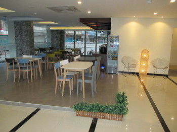 Hotel Nite & Day Batam Jodoh Square