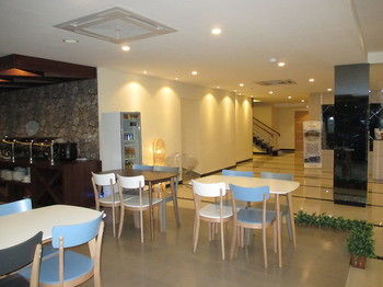 Hotel Nite & Day Batam Jodoh Square
