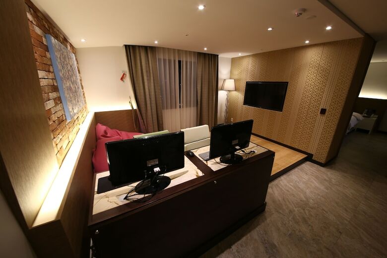 Guwol Hotel