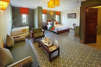 V Hotel Phnom Penh