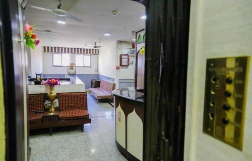 Hostal Hotel Happy Home
