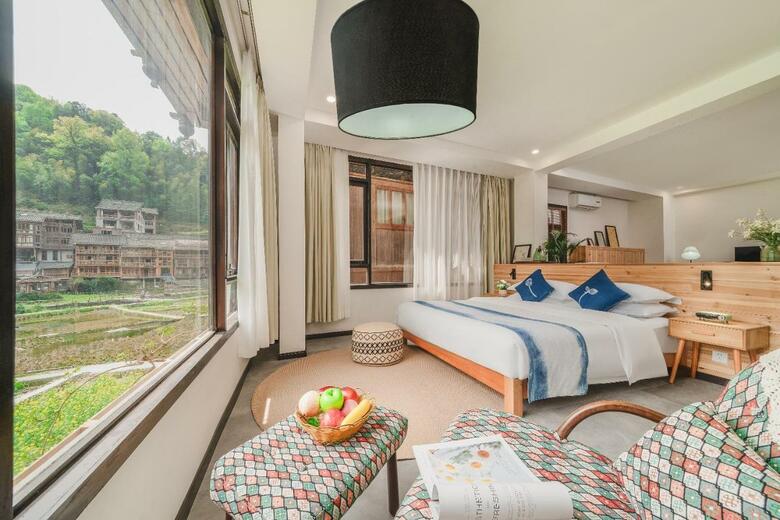 Hotel Creekside Inn