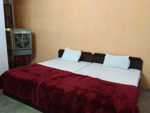 Hostal Khandela Paying Guesthouse