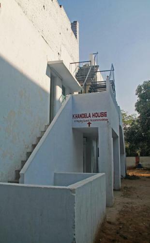 Hostal Khandela Paying Guesthouse